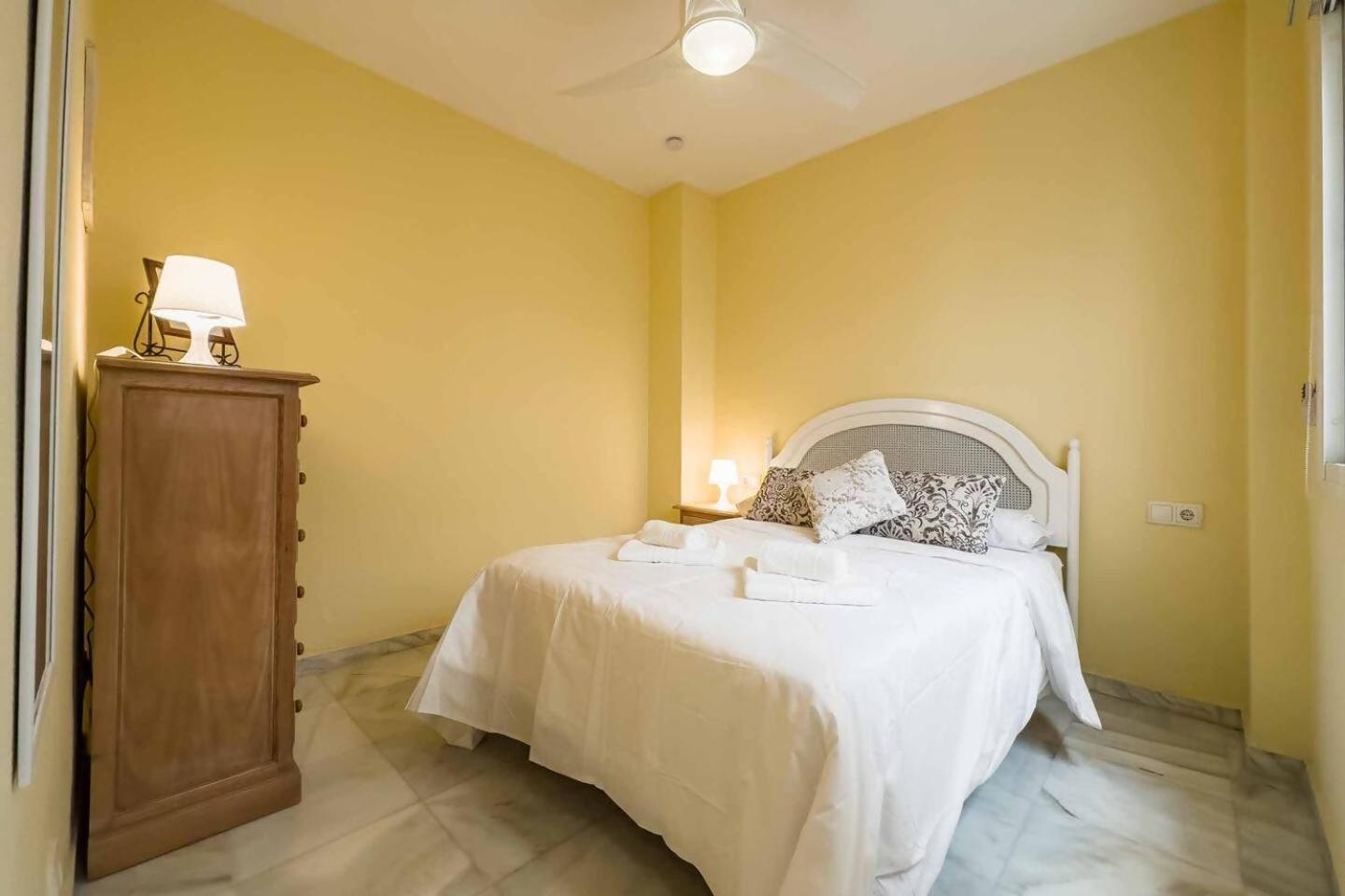 Cyv Centrally Located 1 Bed 1 Bath Near The Beach Fuengirola Eksteriør bilde